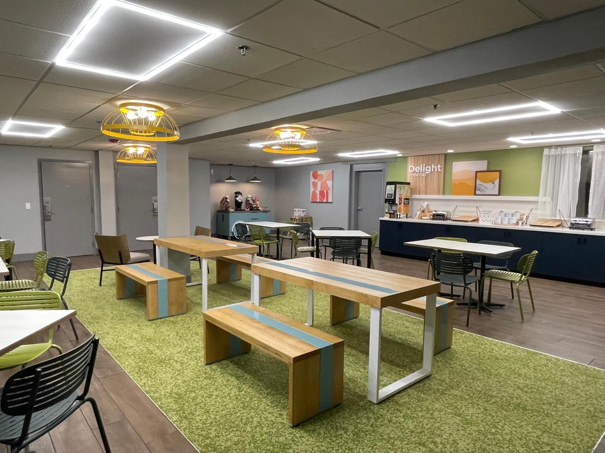 Spark By Hilton Branson Meadows Екстер'єр фото