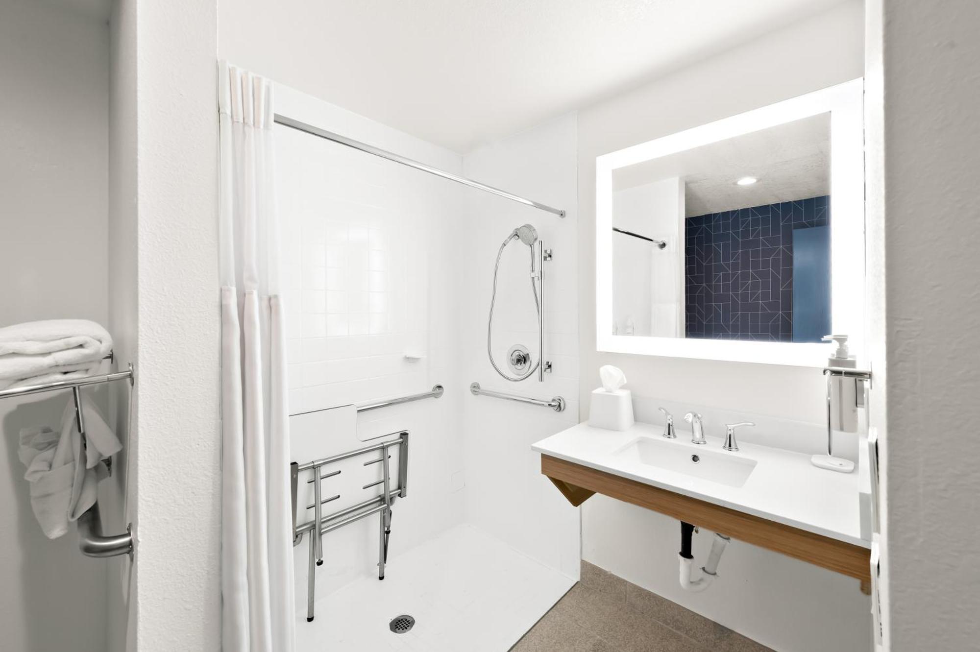 Spark By Hilton Branson Meadows Екстер'єр фото