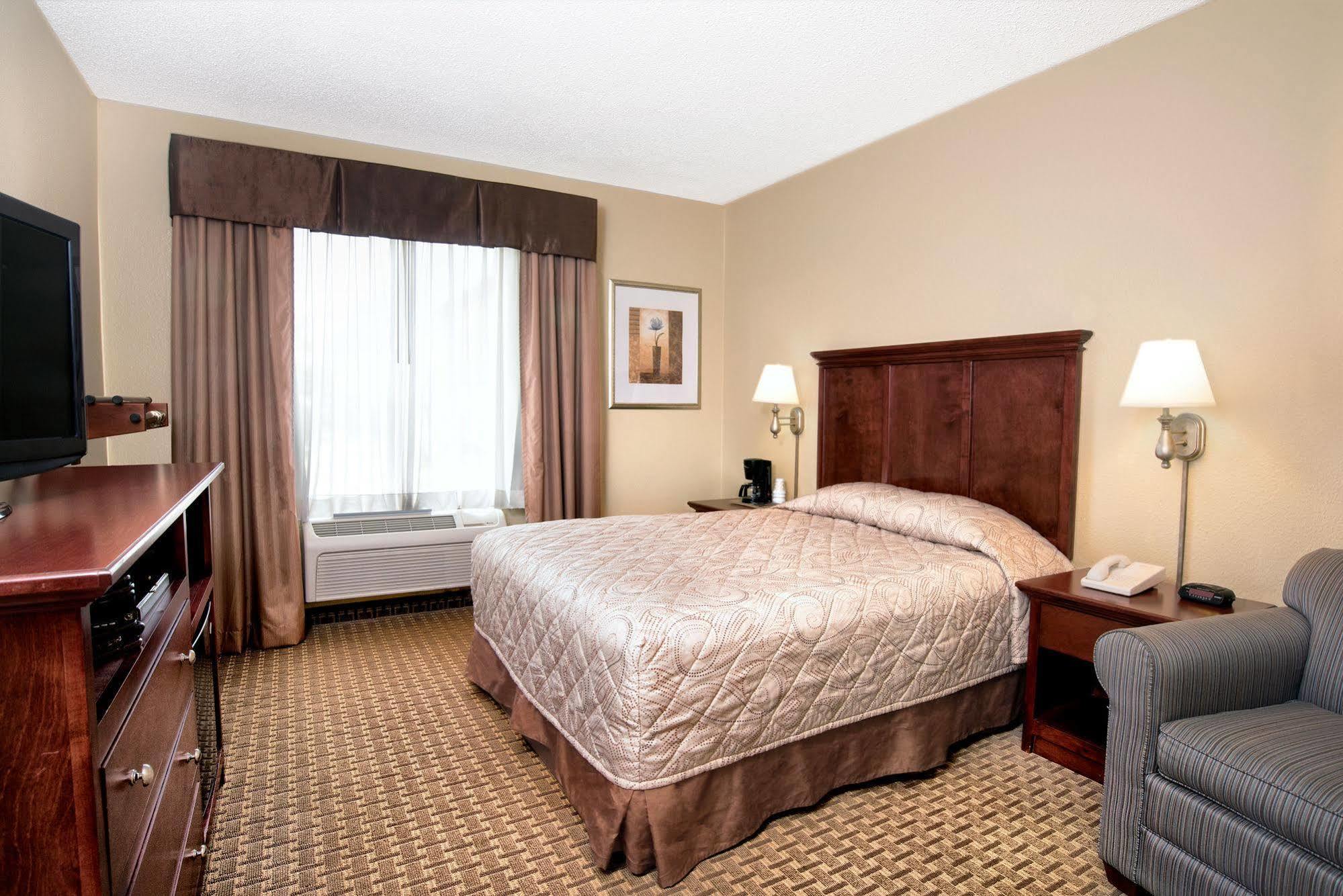 Spark By Hilton Branson Meadows Екстер'єр фото